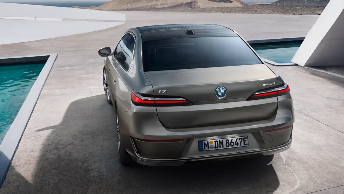 Intérieur luxueux de la BMW i7 avec sièges en cuir